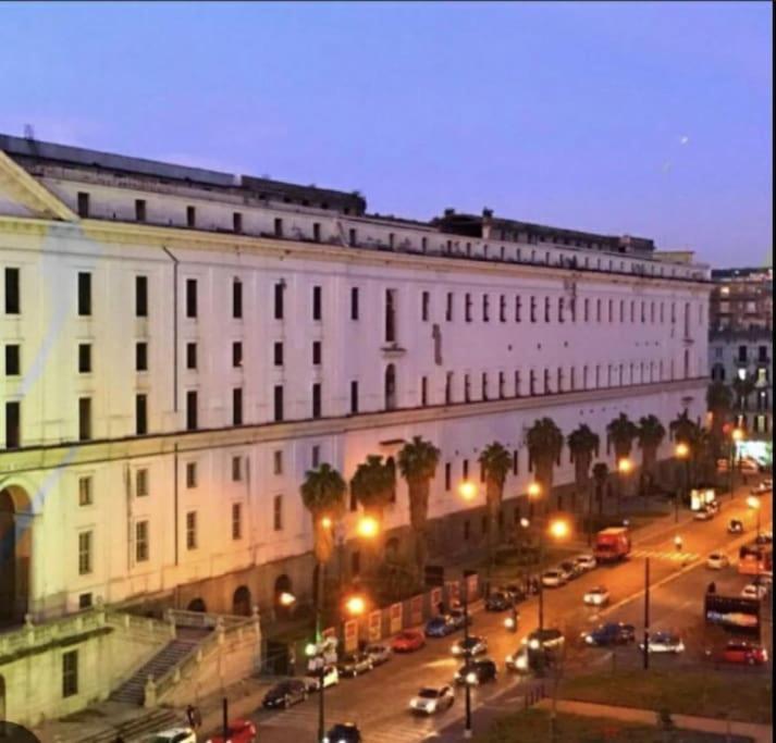 La Carlo Iii * Naples